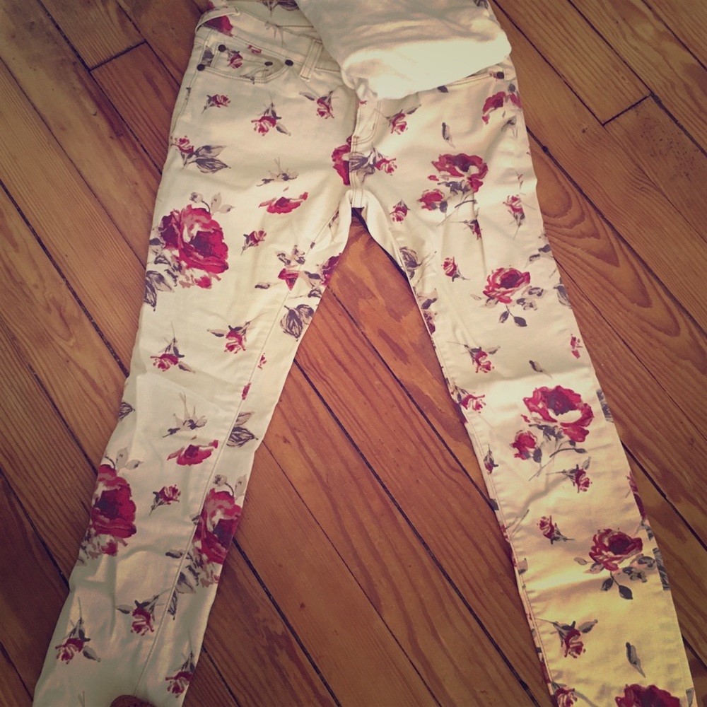 Free People flower print jeans size 27